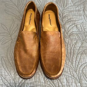 Mens Tommy Bahama size 13 loafer. Only worn a few times